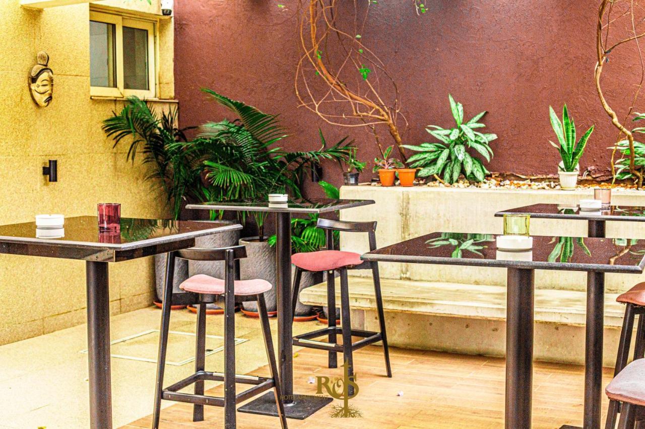 Roots Hotel Apartments Abidjan Eksteriør bilde