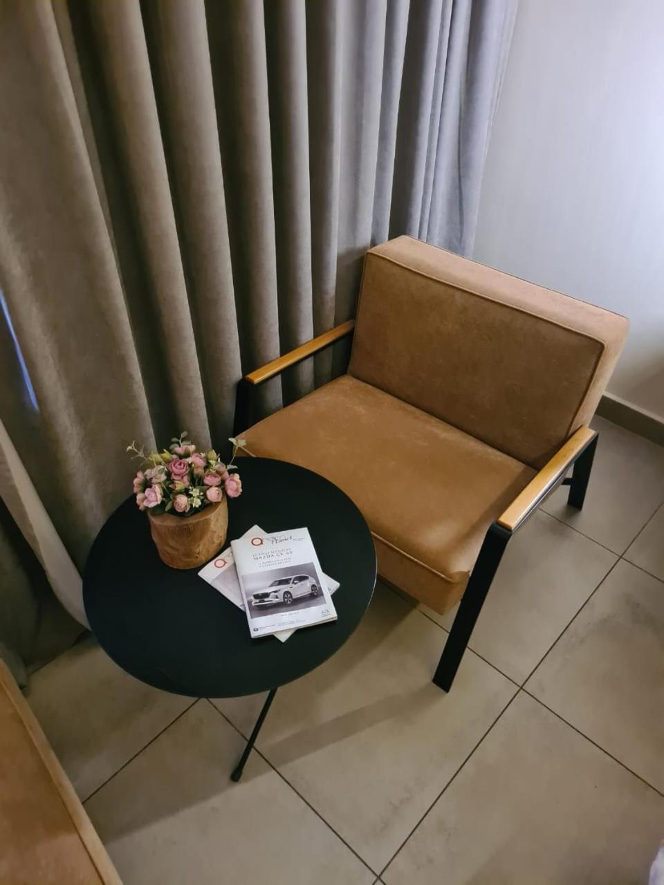 Roots Hotel Apartments Abidjan Eksteriør bilde