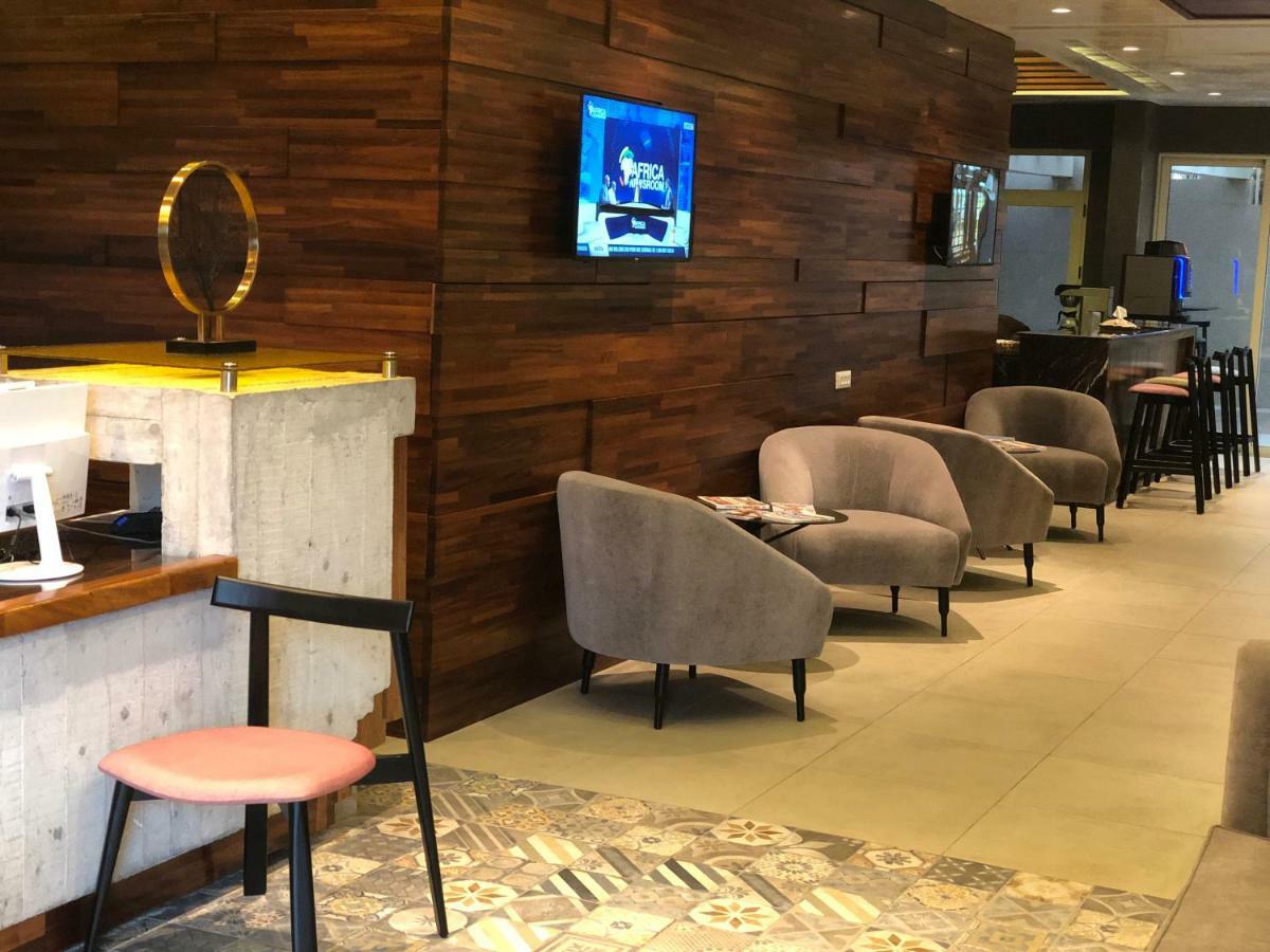 Roots Hotel Apartments Abidjan Eksteriør bilde