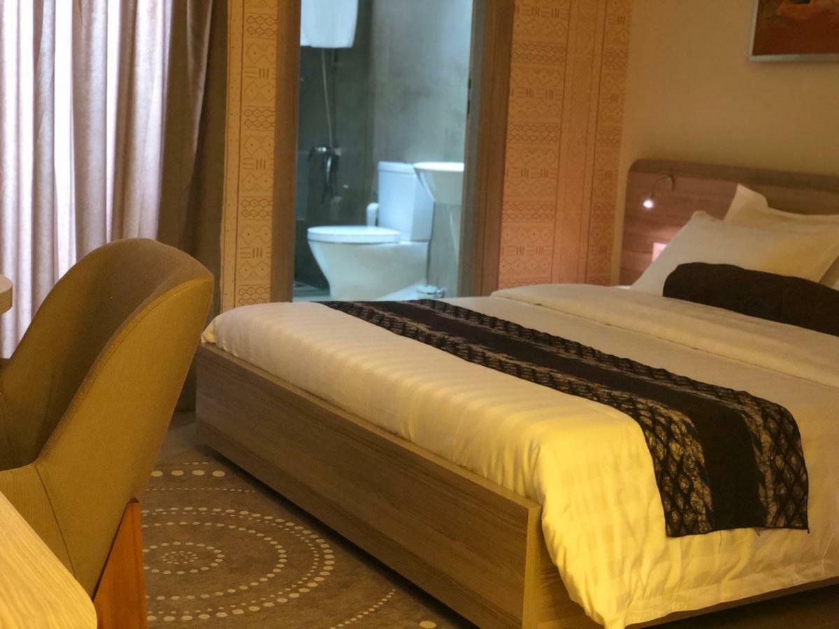 Roots Hotel Apartments Abidjan Eksteriør bilde