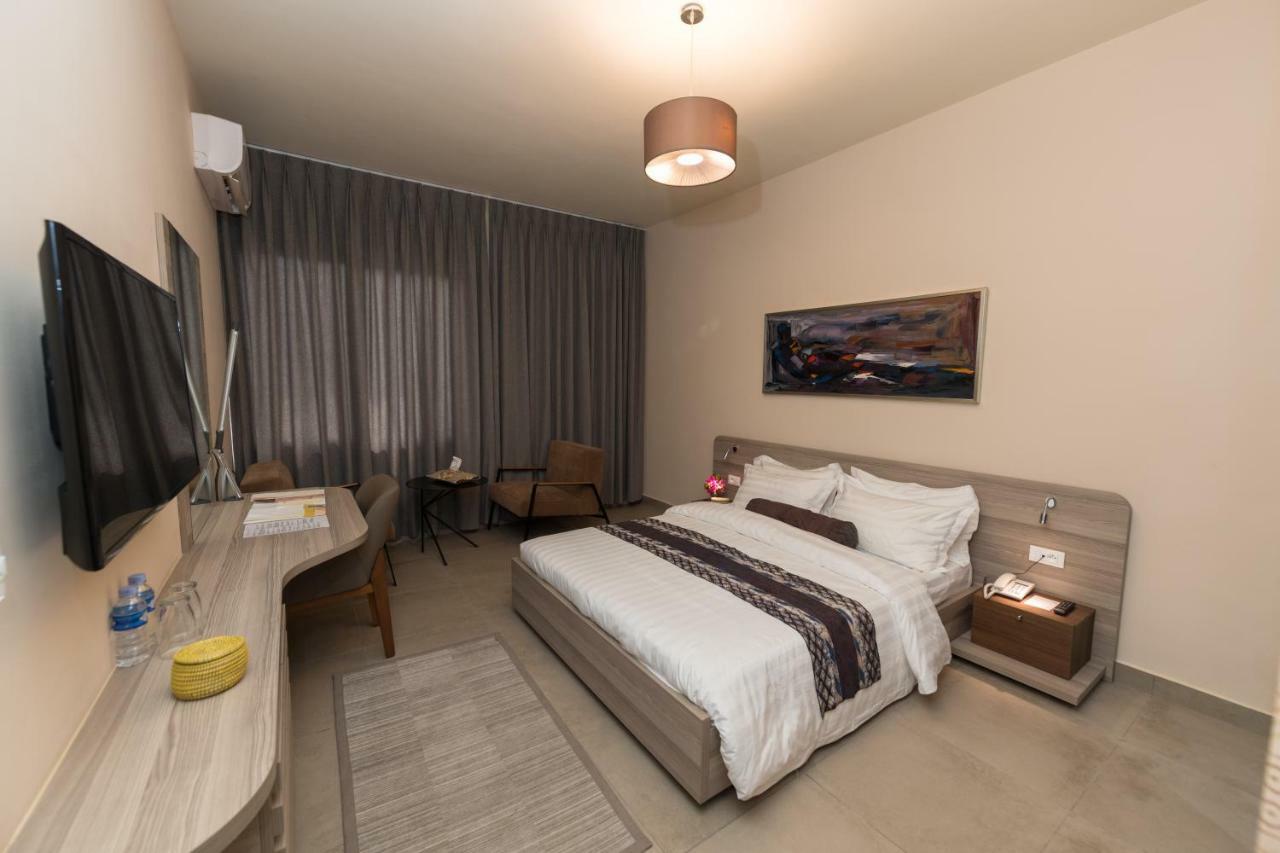 Roots Hotel Apartments Abidjan Eksteriør bilde