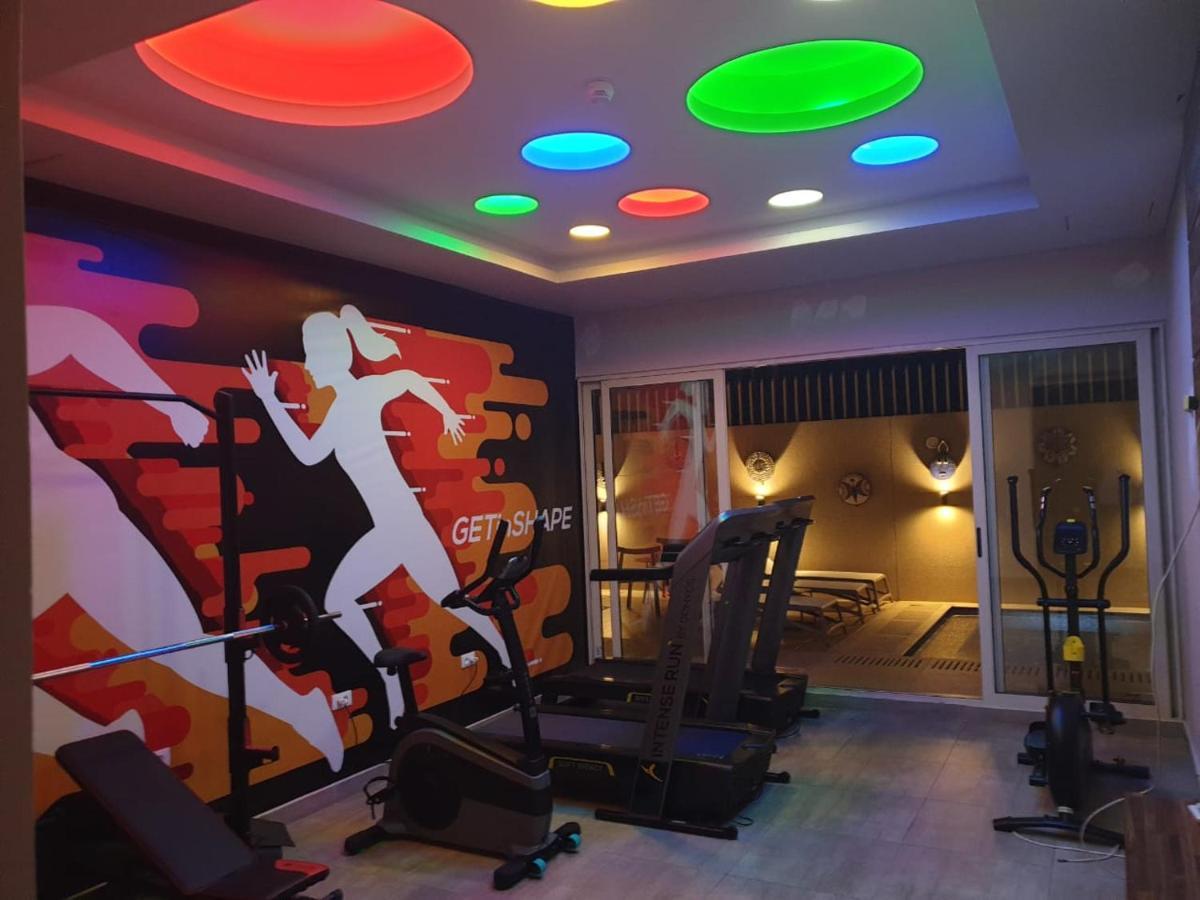 Roots Hotel Apartments Abidjan Eksteriør bilde